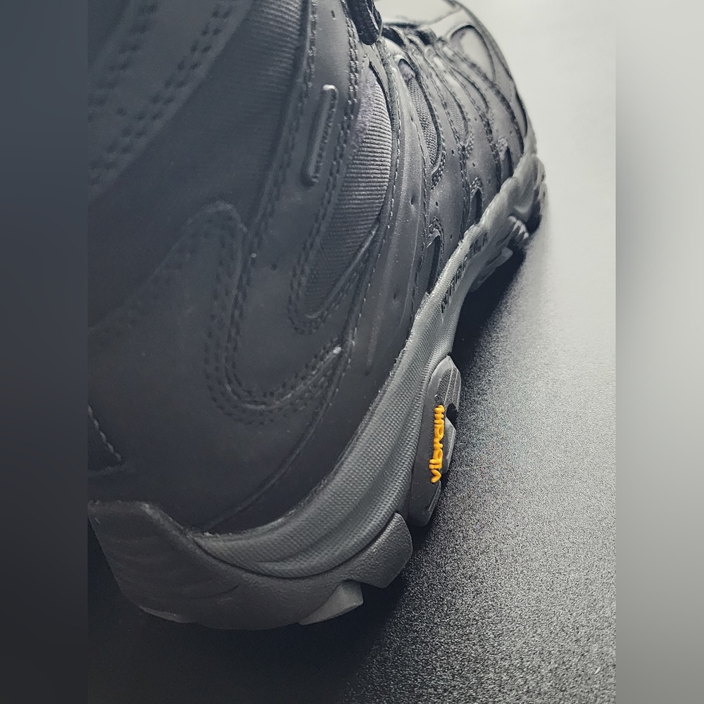Merrell Men's Dark Gray and Black Trail Boots - Picture 9 of 13